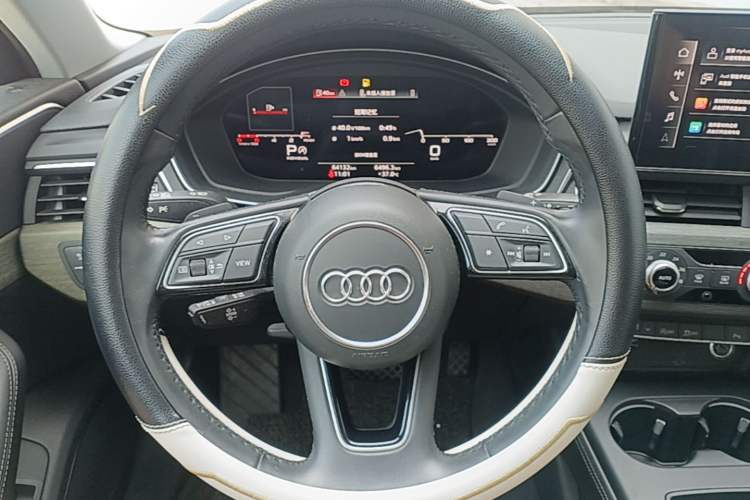 Used Audi A4L 2020 40 TFSI Fashion Dynamic Model Steering Wheel