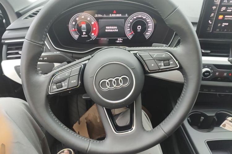 Used Audi A4L 2020 40 TFSI Fashion Dynamic Model Steering Wheel