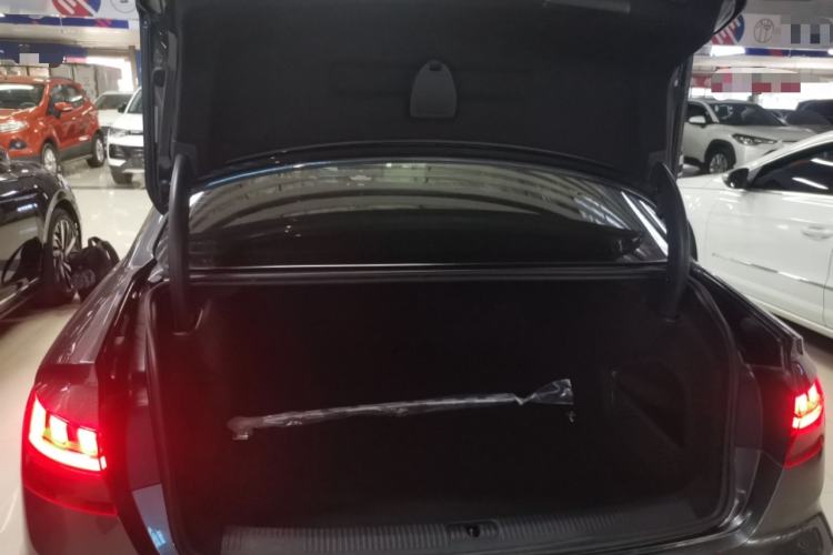 Used Audi A4L 2020 40 TFSI Fashion Dynamic Model Trunk