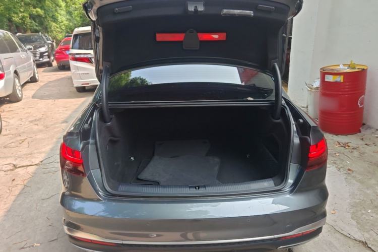 Used Audi A4L 2020 40 TFSI Fashion Dynamic Model Trunk