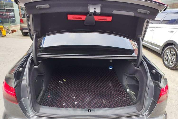 Used Audi A4L 2020 40 TFSI Luxury Dynamic Model Trunk