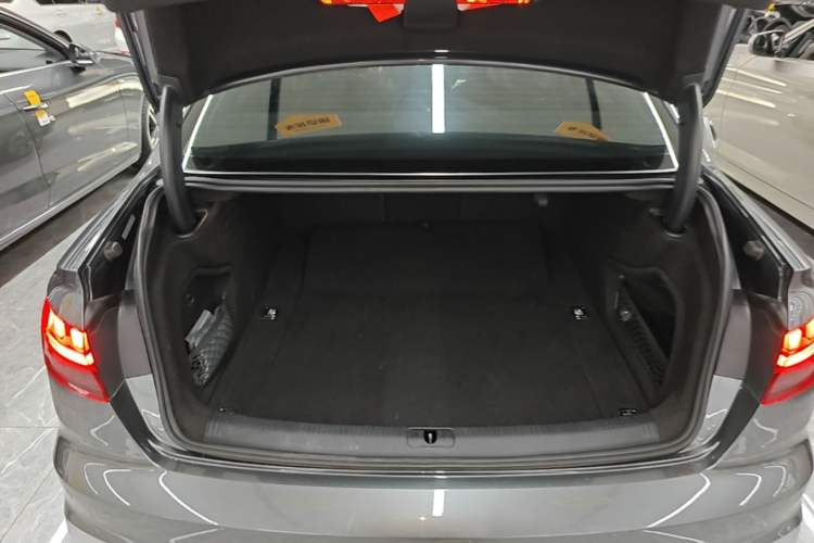 Used Audi A4L 2020 40 TFSI Luxury Dynamic Model Trunk