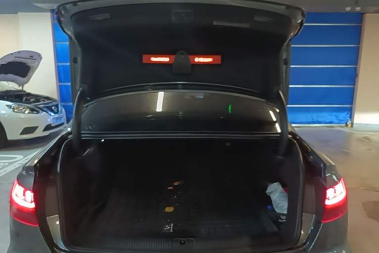 Used Audi A4L 2020 40 TFSI Luxury Dynamic Model Trunk