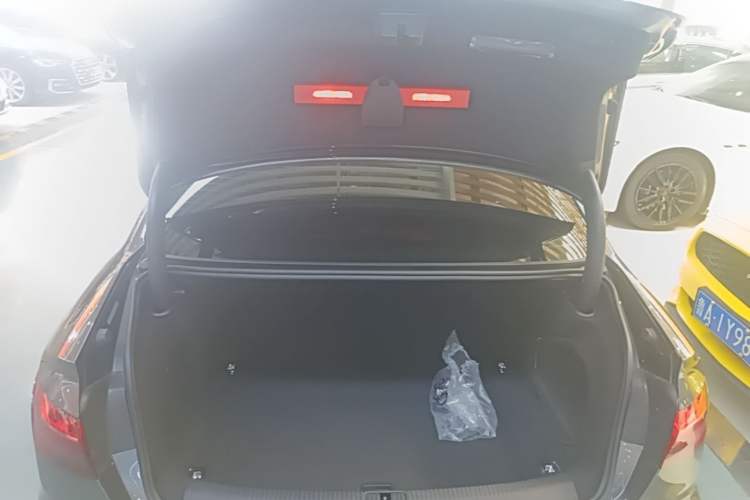 Used Audi A4L 2020 40 TFSI Fashion Dynamic Model Trunk