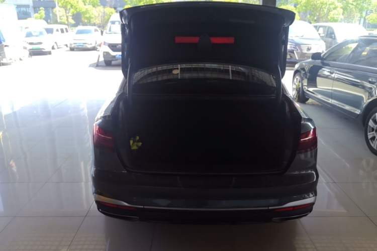 Used Audi A4L 2020 40 TFSI Luxury Dynamic Model Trunk