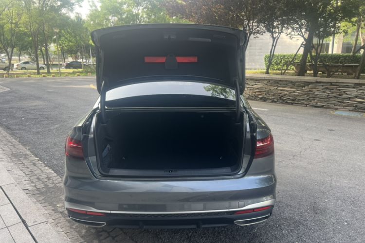 Used Audi A4L 2020 40 TFSI Fashion Dynamic Model Trunk