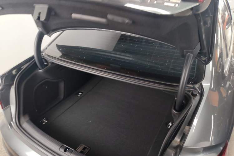Used Audi A4L 2020 40 TFSI Fashion Dynamic Model Trunk