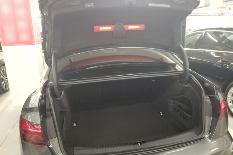 Used Audi A4L 2020 40 TFSI Fashion Dynamic Model Trunk