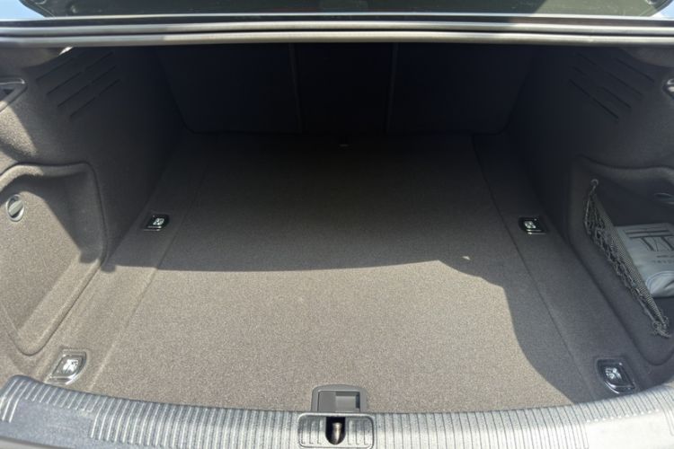 Used Audi A4L 2020 40 TFSI Fashion Dynamic Model Trunk