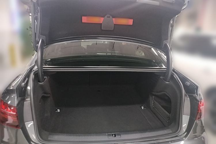 Used Audi A4L 2020 40 TFSI Fashion Dynamic Model Trunk