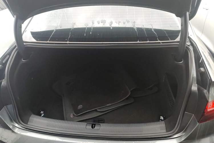 Used Audi A4L 2020 40 TFSI Fashion Dynamic Model Trunk