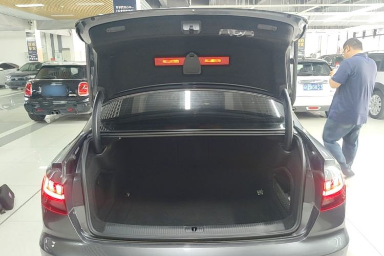 Used Audi A4L 2020 40 TFSI Fashion Dynamic Model Trunk