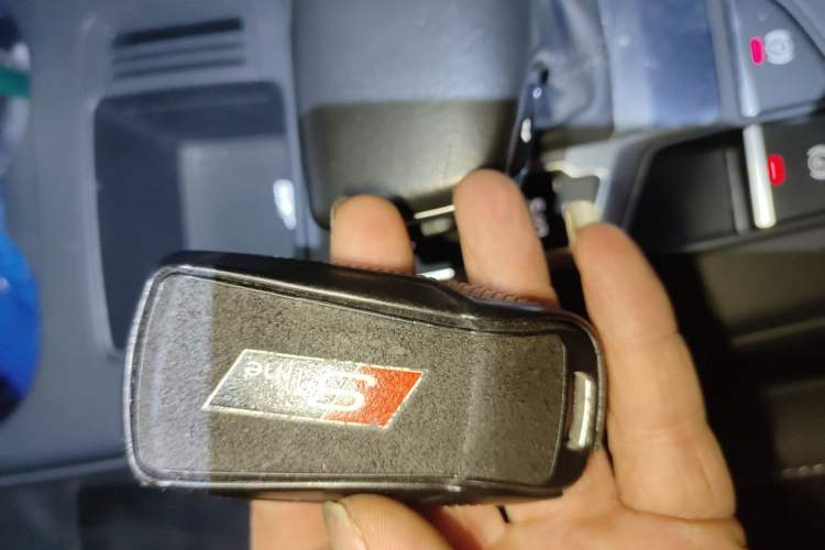 Used Audi A4L 2020 40 TFSI Luxury Dynamic Model Vehicle Key