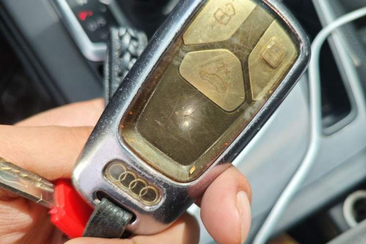 Used Audi A4L 2020 40 TFSI quattro Luxury Dynamic Model Vehicle Key