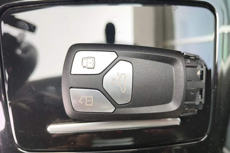 Used Audi A4L 2020 40 TFSI quattro Luxury Dynamic Model Vehicle Key