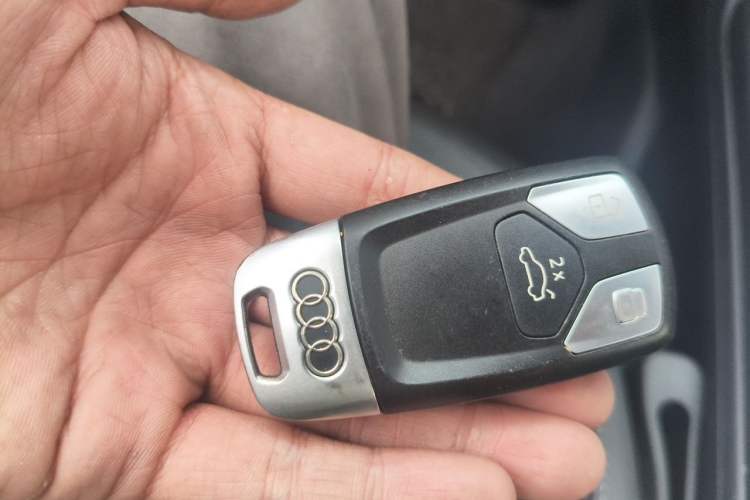 Used Audi A4L 2020 40 TFSI Fashion Dynamic Model Vehicle Key