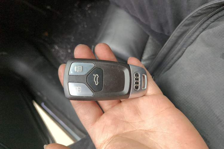 Used Audi A4L 2020 40 TFSI Luxury Prestige Edition Vehicle Key