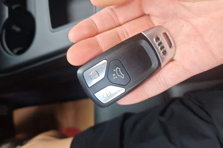 Used Audi A4L 2020 40 TFSI Fashion Dynamic Model Vehicle Key