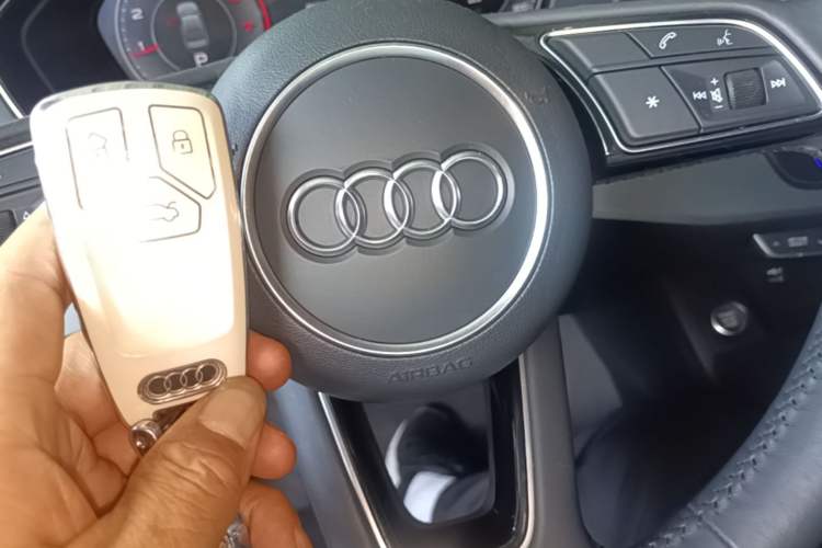 Used Audi A4L 2020 40 TFSI quattro Luxury Dynamic Model Vehicle Key