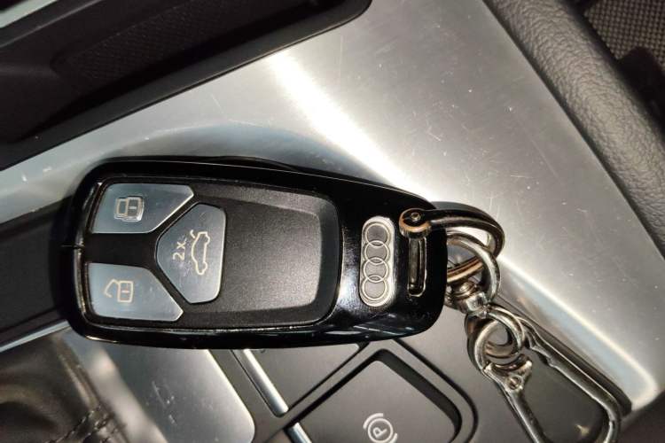 Used Audi A4L 2020 40 TFSI quattro Luxury Dynamic Model Vehicle Key