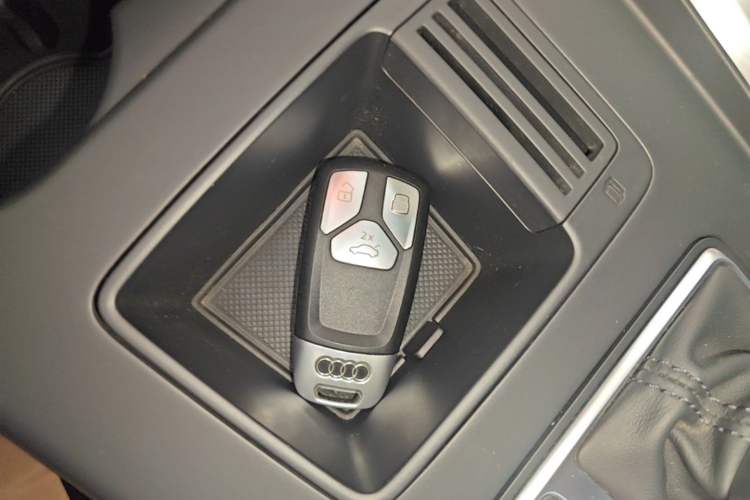 Used Audi A4L 2020 40 TFSI quattro Luxury Dynamic Model Vehicle Key