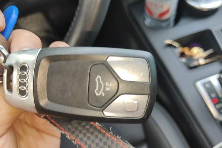Used Audi A4L 2020 40 TFSI Fashion Dynamic Model Vehicle Key