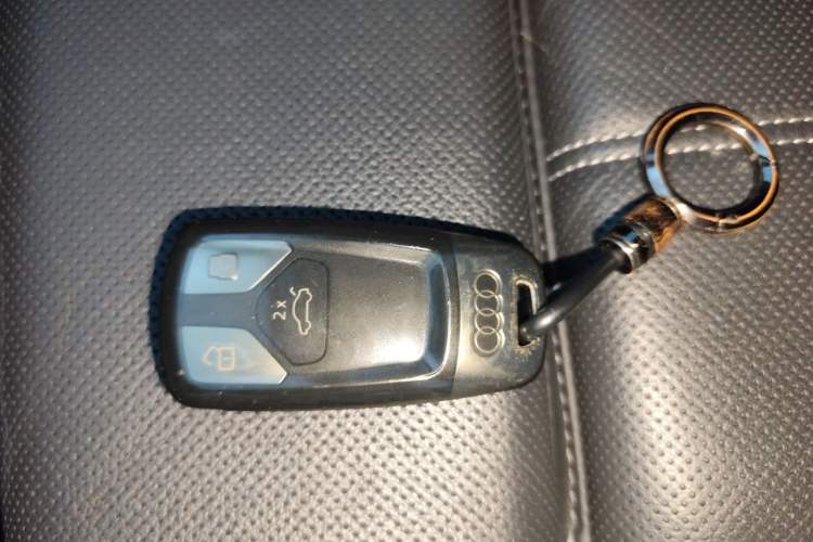 Used Audi A4L 2020 40 TFSI Fashion Dynamic Model Vehicle Key