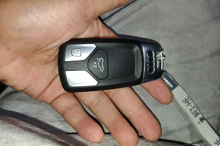 Used Audi A4L 2020 40 TFSI Luxury Dynamic Model Vehicle Key