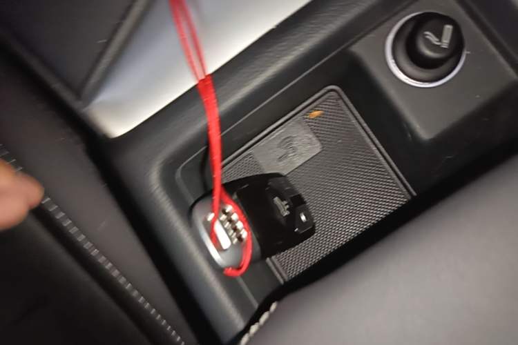 Used Audi A4L 2020 40 TFSI Luxury Dynamic Model Vehicle Key