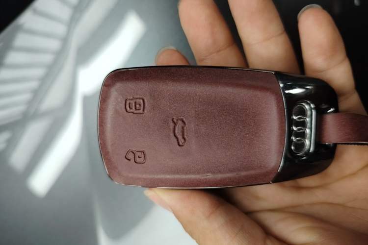 Used Audi A4L 2020 40 TFSI Fashion Dynamic Model Vehicle Key