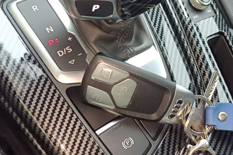 Used Audi A4L 2020 40 TFSI Fashion Dynamic Model Vehicle Key
