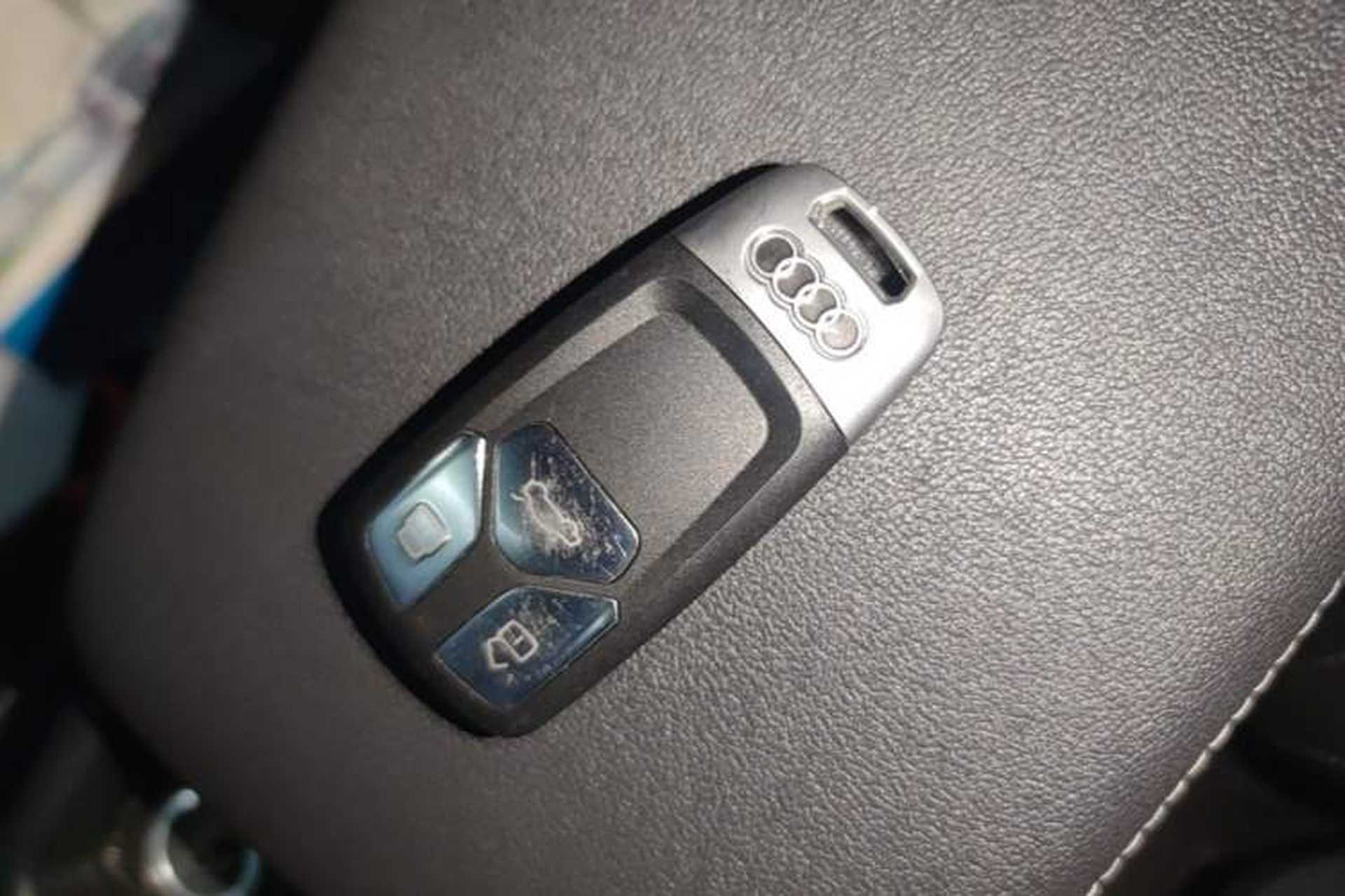 Used Audi A4L 2020 40 TFSI quattro Luxury Dynamic Model Vehicle Key