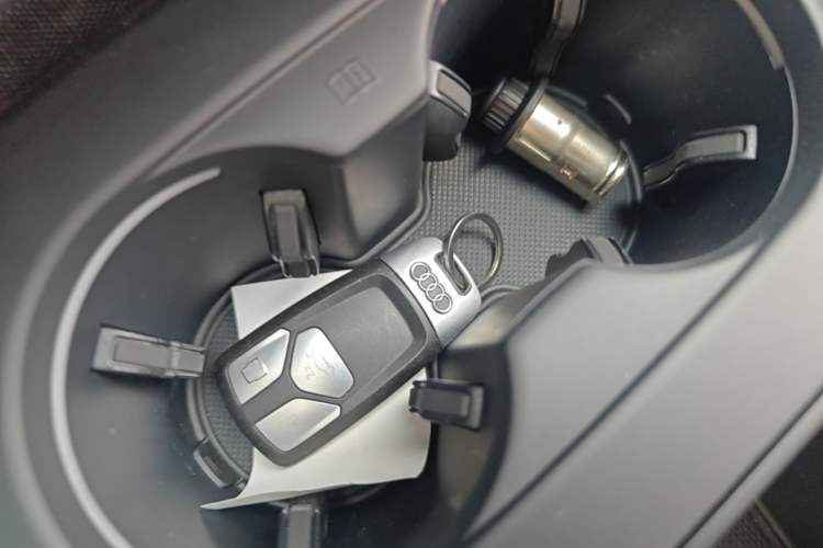 Used Audi A4L 2020 40 TFSI quattro Luxury Dynamic Model Vehicle Key