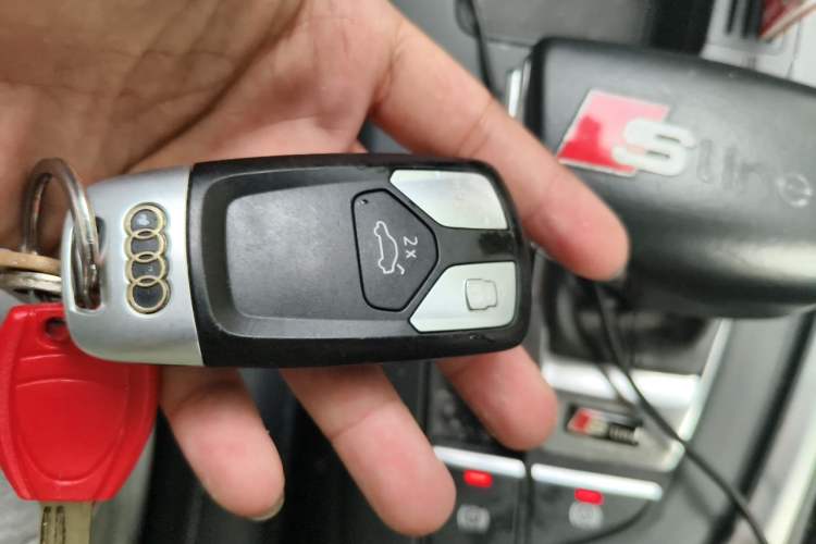 Used Audi A4L 2020 40 TFSI Fashion Dynamic Model Vehicle Key