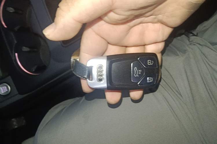 Used Audi A4L 2020 40 TFSI Luxury Dynamic Model Vehicle Key