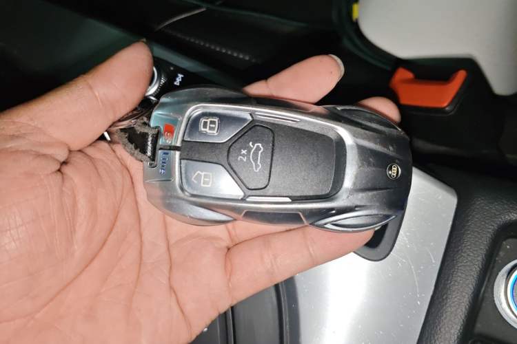 Used Audi A4L 2020 40 TFSI Fashionable and Elegant Model Vehicle Key
