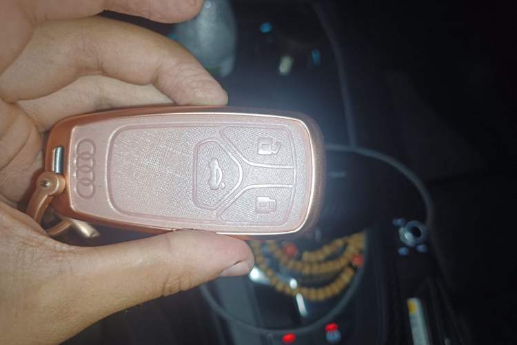 Used Audi A4L 2020 40 TFSI Luxury Dynamic Model Vehicle Key