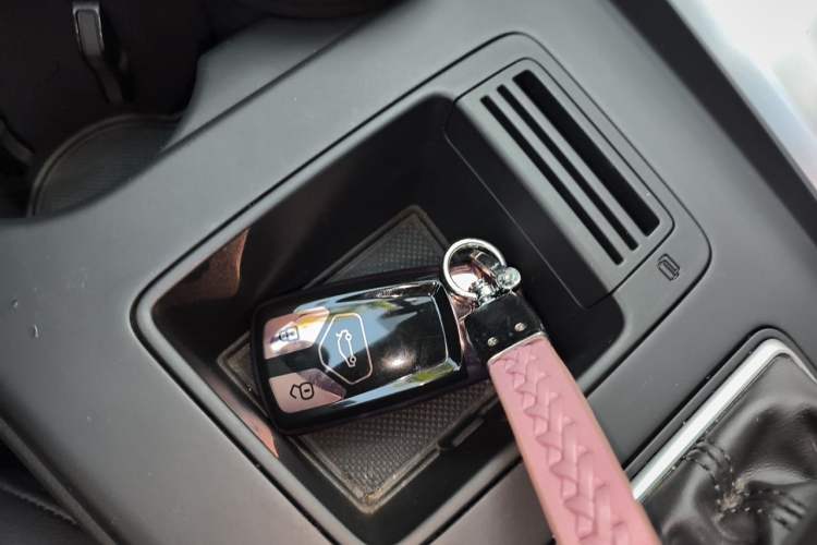 Used Audi A4L 2020 40 TFSI Fashion Dynamic Model Vehicle Key