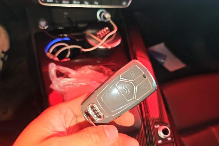 Used Audi A4L 2020 40 TFSI Luxury Dynamic Model Vehicle Key