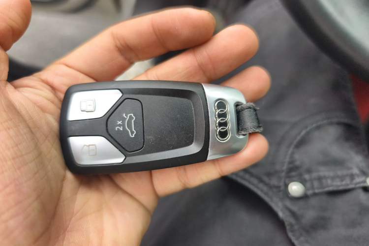 Used Audi A4L 2020 40 TFSI Fashion Dynamic Model Vehicle Key