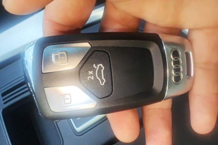 Used Audi A4L 2020 40 TFSI Fashion Dynamic Model Vehicle Key