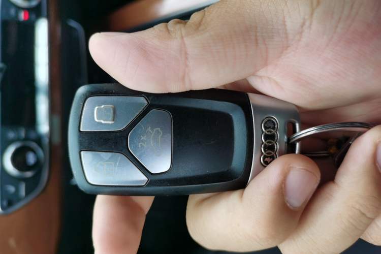 Used Audi A4L 2020 40 TFSI Luxury Prestige Edition Vehicle Key