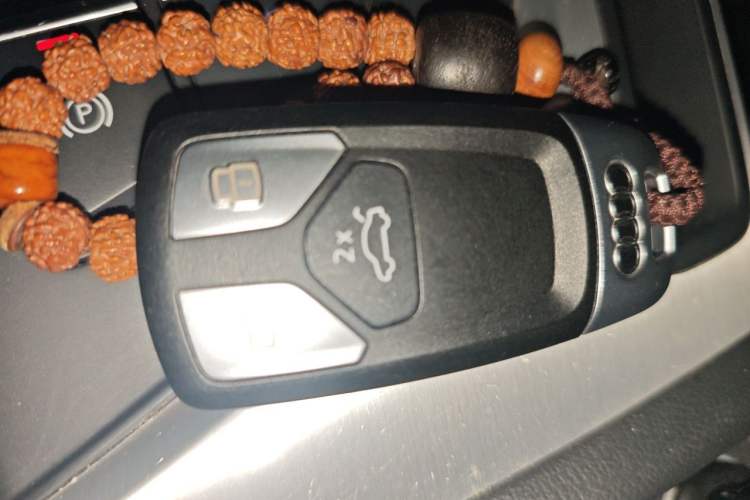 Used Audi A4L 2020 40 TFSI Fashion Dynamic Model Vehicle Key