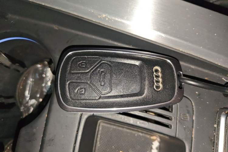 Used Audi A4L 2020 40 TFSI Luxury Dynamic Model Vehicle Key