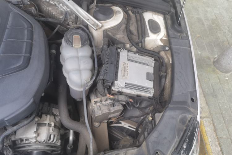 Used Audi A4L 2020 40 TFSI Luxury Dynamic Model Engine Bay Left