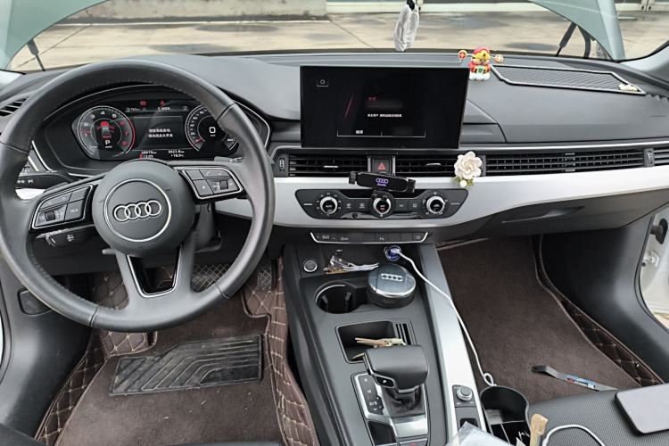 Used Audi A4L 2020 40 TFSI Fashion Dynamic Model Center Console