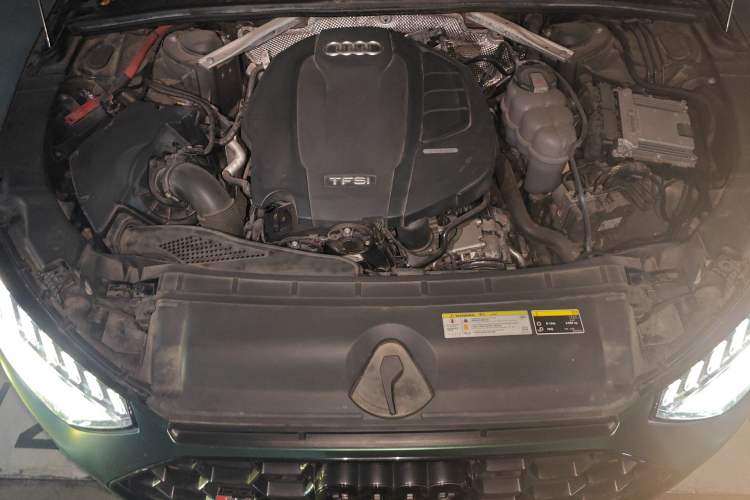 Used Audi A4L 2020 40 TFSI Fashion Dynamic Model Engine Bay