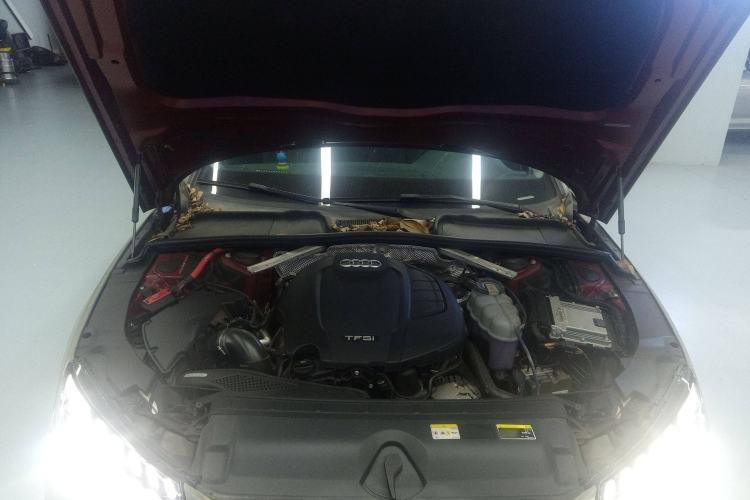 Used Audi A4L 2020 40 TFSI Fashion Dynamic Model Engine Bay