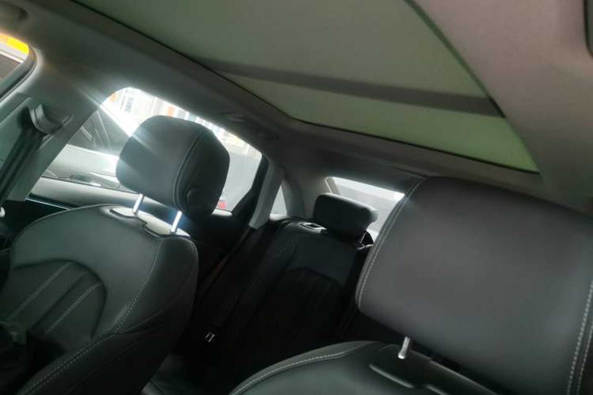 Used Audi A4L 2020 40 TFSI Luxury Dynamic Model Headliner