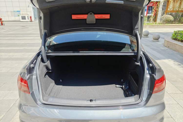 Used Audi A4L 2020 40 TFSI Fashion Dynamic Model Trunk